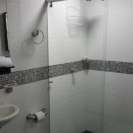 Apartamento El Laguito Apto Cerca A La Playa