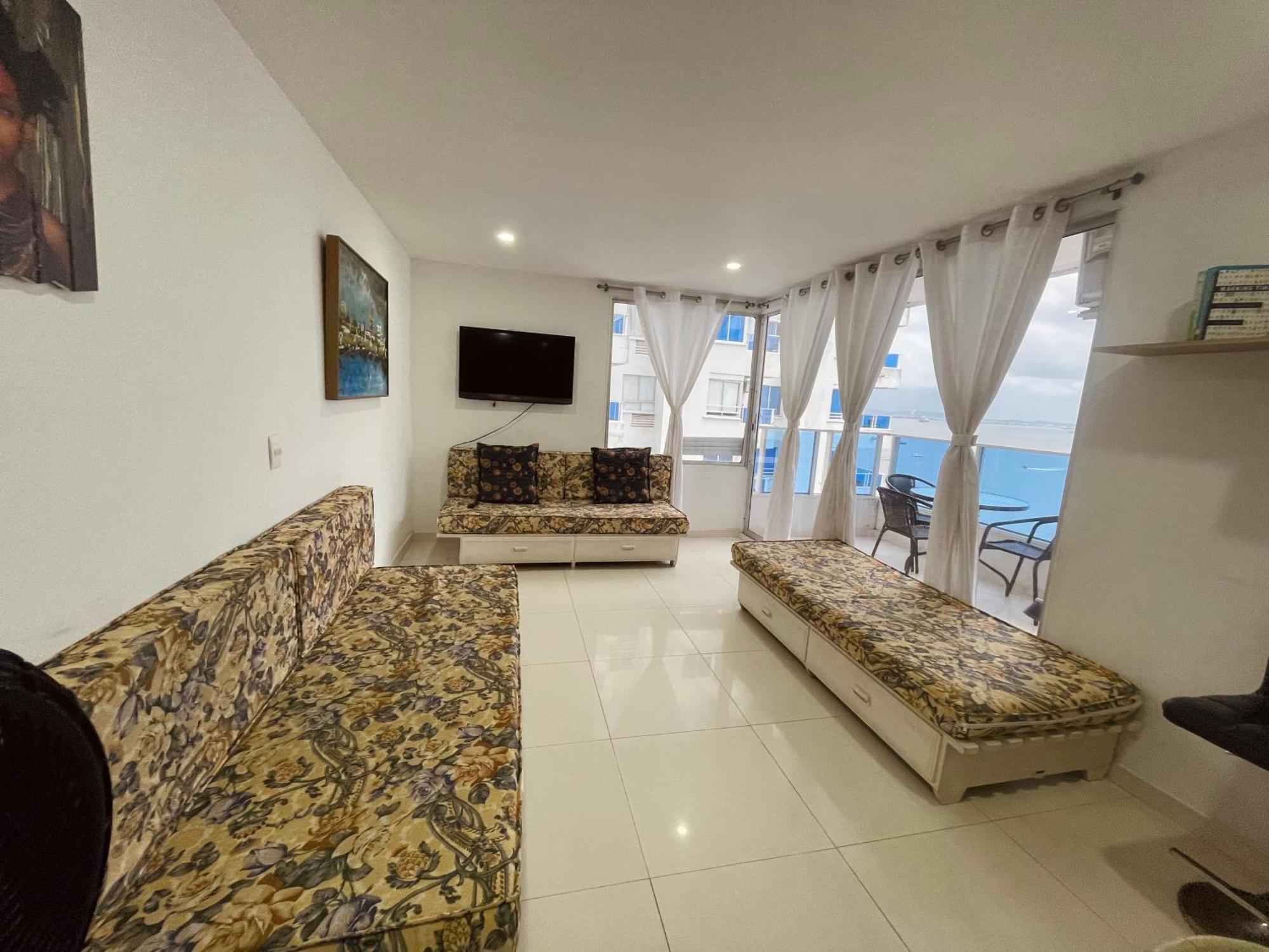 El Laguito Apto Cerca A La Playa Apartment