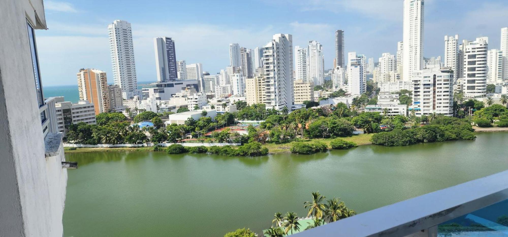 Apartment El Laguito Apto Cerca A La Playa